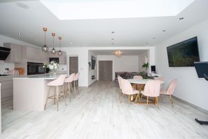 Family Room- click for photo gallery